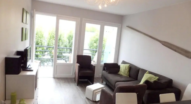 Apartment With 2 Bedrooms in Le Pouliguen, With Wonderful City View and Furnished Balcony - 500 m From the Beach