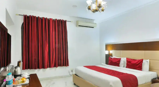 Hotel Aashiyaana by Yaara, Забронировать Отель Отели Нью-Дели с завтраком, Завтраки