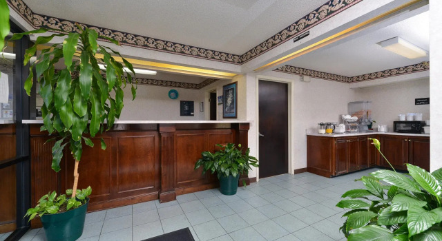 Quality Inn, Book Hotel Lake Park Georgia