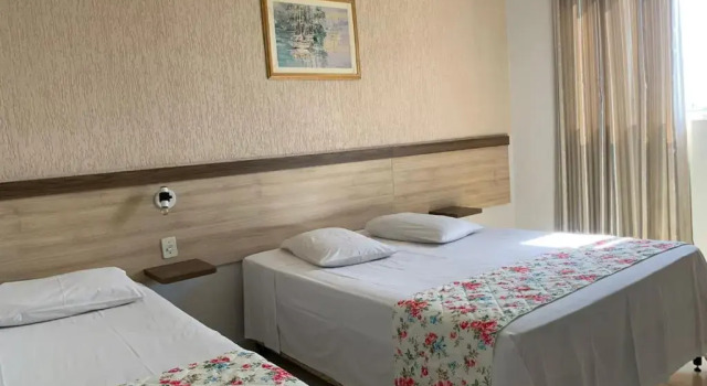 Трёхместный номер Standard Moura Palace Hotel