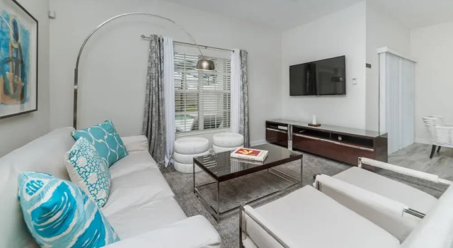 1595 Moon Valley Drive