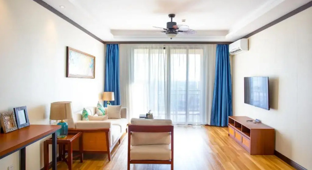 Номер Standard с видом на озеро The Q Hotel & Suite Vientiane 万象Q套房酒店