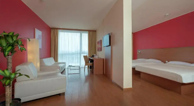 Люкс Leonardo Hotel Salzburg Airport