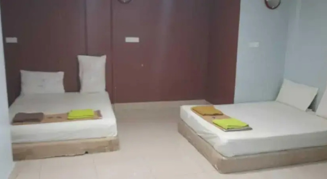 Четырёхместный номер Standard SV Andalas Hotel