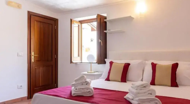 Rosys Guest House, Забронировать Отель Отели Сорренто с парковкой, рядом с St.Francis Church and Convent, Парковка