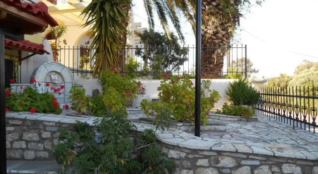 Melios Rooms, Prenota Hotel Hotel a Messinia con parcheggio, Parcheggio