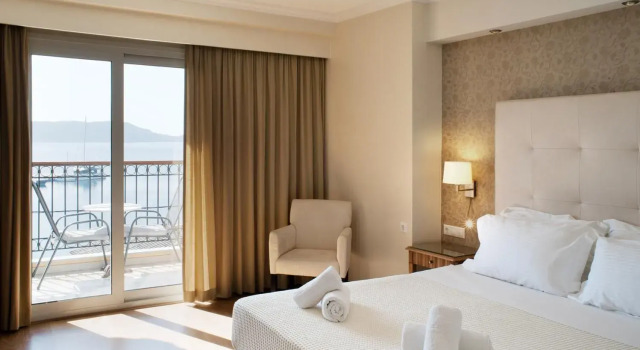 Семейный номер Deluxe Karalis City Hotel