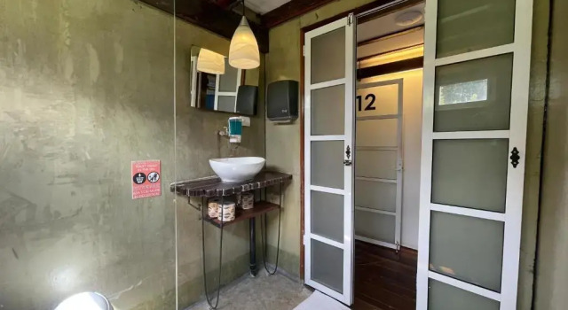 Кровать в общем номере The Yak Lake House Hostal Bacalar - Front Lagoon