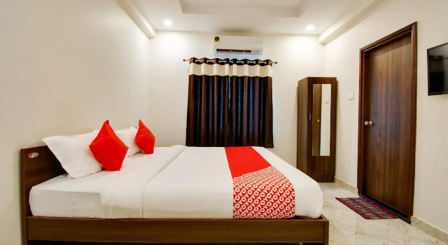 OYO 61576 Lavish Suites, Rezervovat Hotel Hotely v Andhra Pradesh s parkováním, Parkování