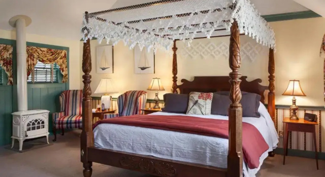 Двухместный номер Superior Captains House Inn