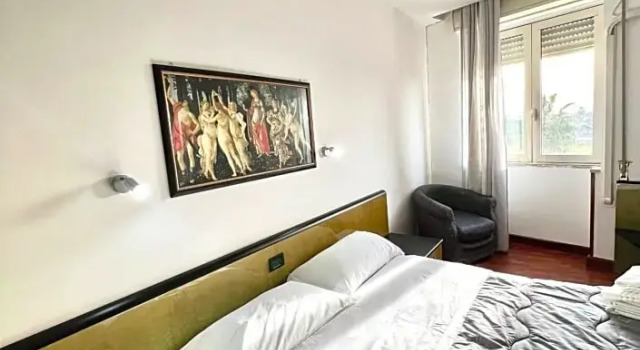 Четырёхместный номер Deluxe Hotel Como