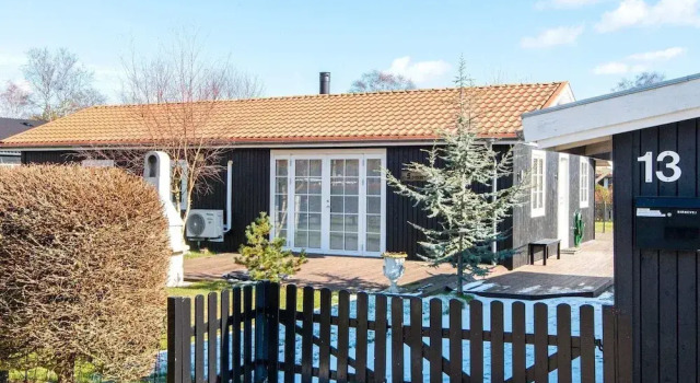 8 Person Holiday Home in Grenaa, Book Hotel Hotels in Midtjylland with a Pool, Swimming Pool
