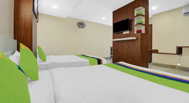 Номер Premium Treebo Darwesh Residency - 500m from Railway Station