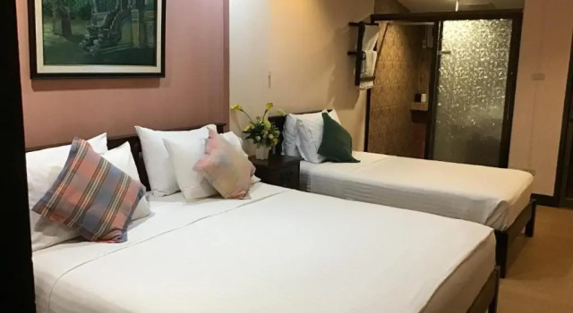 Pissamorn House