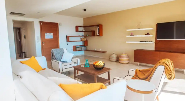 Amathus suite with sea view, Book Apartment Pyrgos Limassol
