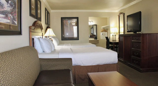 Люкс Baymont by Wyndham McAlester Hwy 69