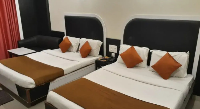 Hotel Vishal Plaza