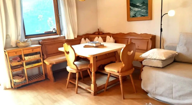 Charming Mansion Near Ski Area In Burserberg, Забронировать Отель Отели Бюрзерберг с парковкой, рядом с Горнолыжный курорт Бранднерталь, Парковка