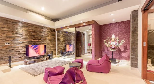 Вилла с балконом The Manipura Luxury Estate & SPA 730sqm Living Area, 20m Iinfinity Pool