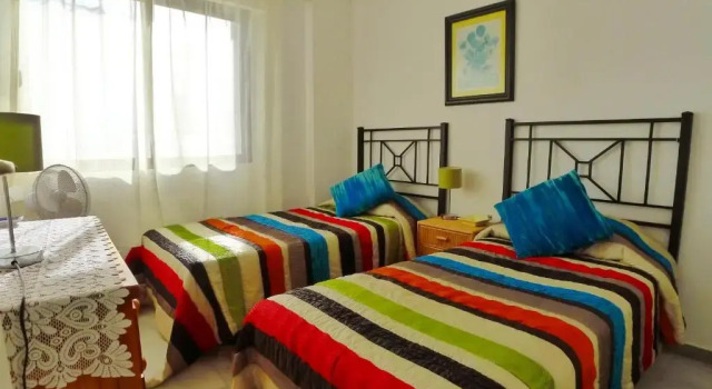 Carabeo 99 - Sleeps 4, Забронировать Отель Бизнес-отели Нерха, рядом с Церковь Эль-Сальвадор, 4* 5*