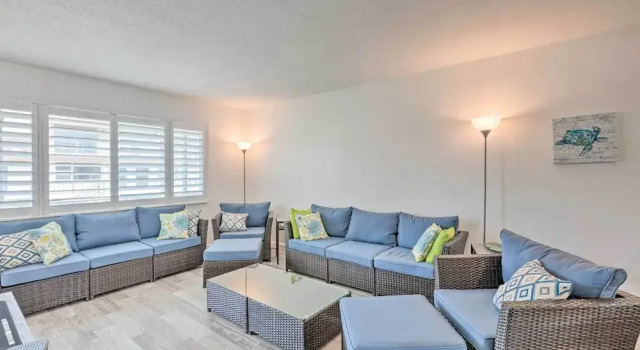 Апартаменты с 2 комнатами с балконом Ponce Inlet Condo w/ Beach & Pool Access!