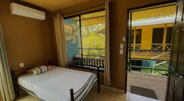 Двухместный номер Standard с балконом Hotel El Icaco Tortuguero
