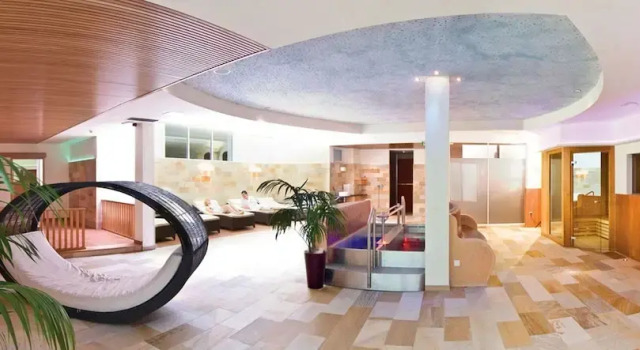 Boutique-Hotel Ballguthof am Golfplatz, Забронировать Отель Отели Лана 4 звезды, 4*
