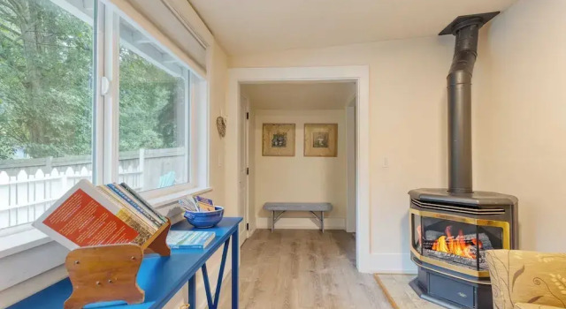 Cottage By The Bay by Avantstay 0.5mi to Beach!, Buchen Sie Ferienhaus Austin Whidbey Island