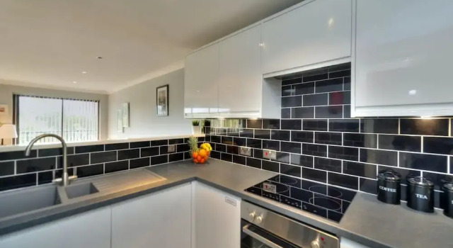 Xscape View Apartment With Balcony, Varaa Huoneisto Asunnot kohteessa Merseyside, Huoneisto