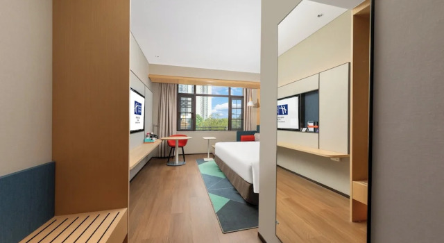 Одноместный номер Standard Holiday Inn Express Guangzhou Panyu by IHG