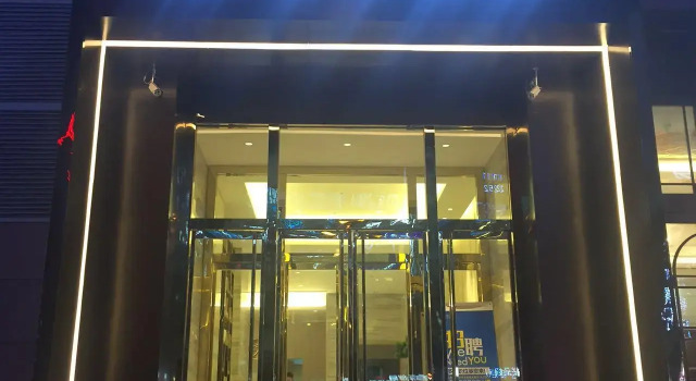 Ji Hotel Yanan Baimi Avenue, Prenota Hotel Yanan Shaanxi