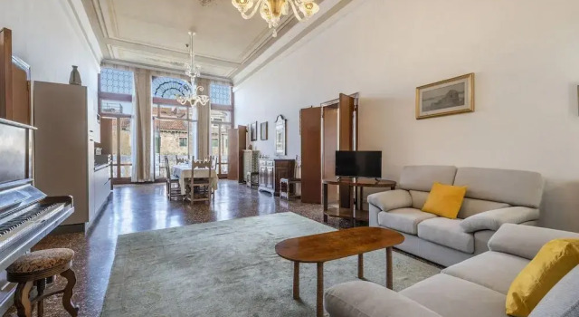 Ca Magia Residence Rialto, Забронировать Апартаменты/квартира Апартаменты Венеции, рядом с Консульство Франции в Венеции, Апартаменты/квартира