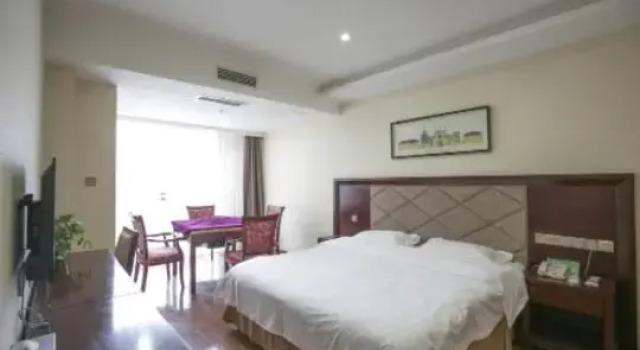 Люкс Deluxe GreenTree Inn SiChuan Chengdu Airport Road Zhujiang Road Express Hotel