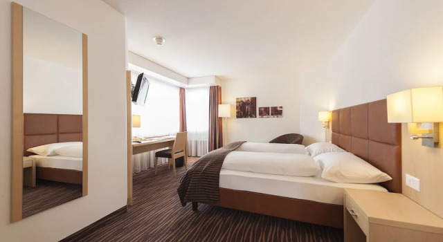 Номер Comfort TOP SeminarHotel am Aegerisee Unteraegeri