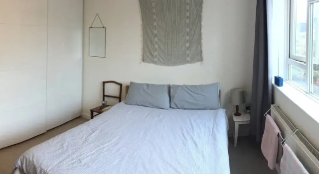 Spacious North London Flat With Balcony, Забронировать Отель Отели Англии 3 звезды, 3*
