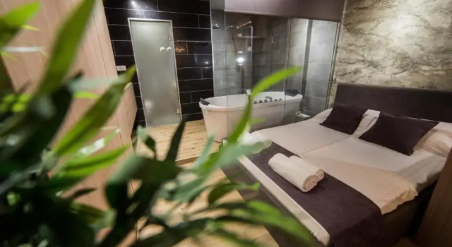 Люкс Empire Luxury Apartments