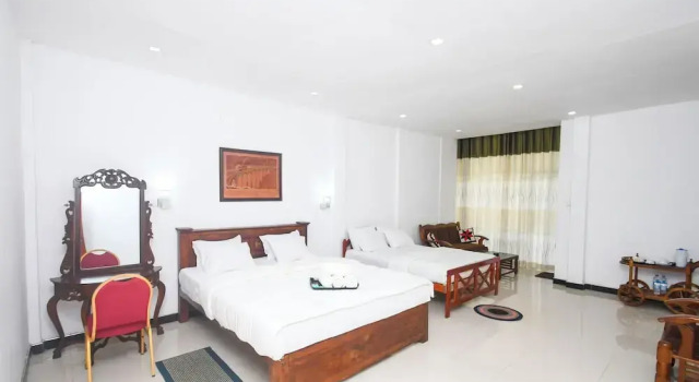 Двухместный семейный номер Standard с балконом и с видом на горы River View Wathsala Inn