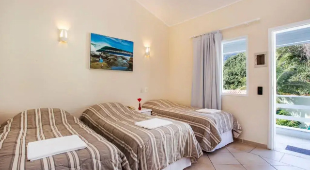 Трёхместный номер Deluxe с красивым видом из окна Pousada Azul da Cor do Mar