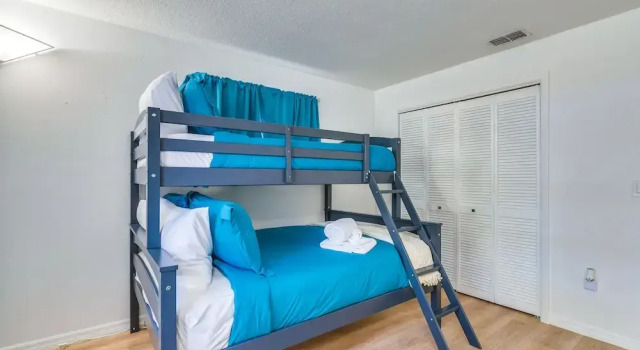 Home w/ Screened Porch, Near Weeki Wachee Springs!, Prenota Hotel Spring Hill Florida