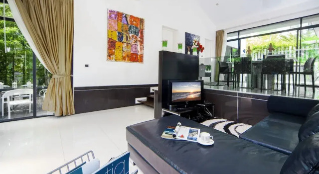 Villa Chabah 3 Bed Located in a Very Private Gated Community with Othe, Забронировать Вилла Отели Камалы с бассейном, рядом с Пляж Камала, Бассейн