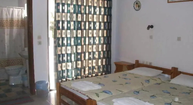 Varelis Family Hotel