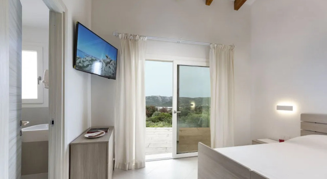 Двухместный номер Standard с балконом и с частичным видом на море Hotel Borgo DellOrso