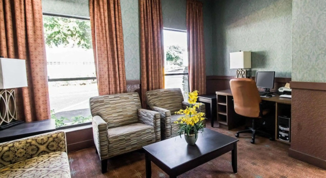 Quality Inn near Blue Spring