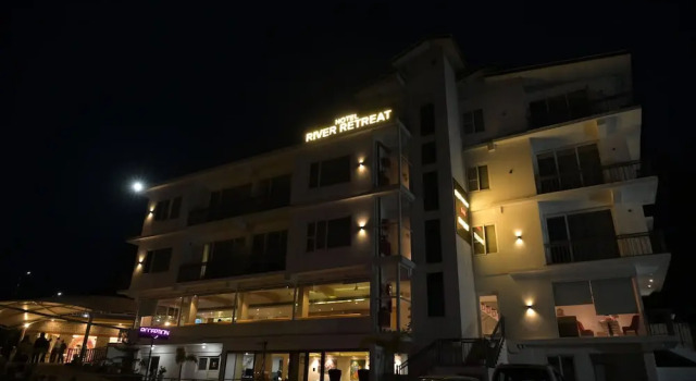 Hotel River Retreat, Забронировать Отель Надди штат Химачал-Прадеш