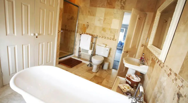 The SandCastle Guest House, 予約 ゲストハウス ローストフト The Broads