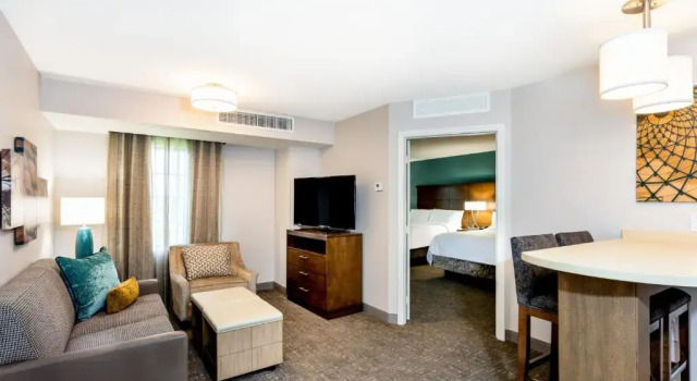 Люкс с 2 комнатами Staybridge Suites - Fort Lauderdale Airport - West by IHG