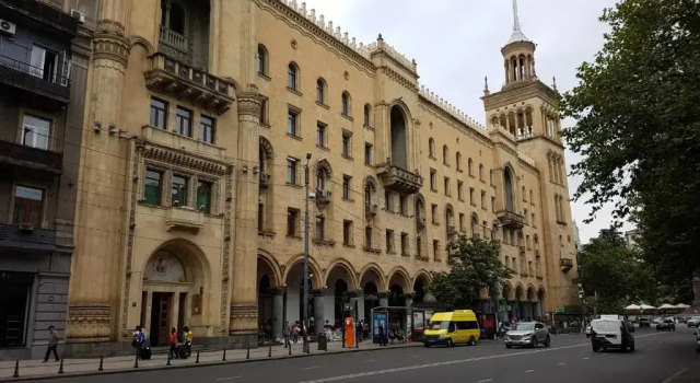 Sweet Rooms Inn, Забронировать Отель Мтацминда Тбилиси, рядом с Tеатр имени Марджанишвили
