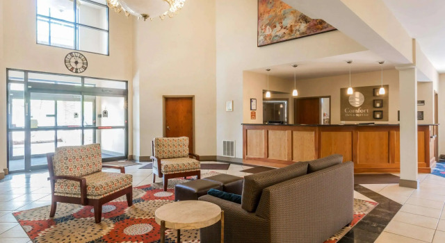 Comfort Inn & Suites South Burlington, Varaa Hotelli Hotellit New England uima-altaalla, Uima-allas