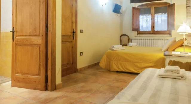 Magnificent Restored Stone House for 10 People With Private Pool in Solsona, Book Hotel Olius Catalonien