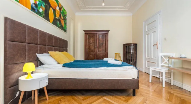 Little Home Gorskiego 3, Забронировать Отель Средместье Варшава, рядом с Кабинет президента Польши